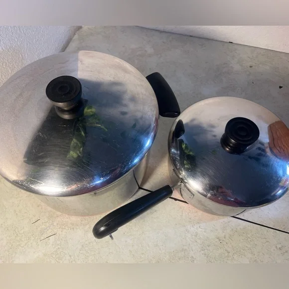 Revere Ware 6 Qt Copper 2 Quart w/ Lids - Picture 4 of 7